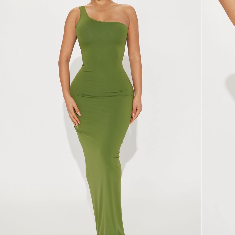 One-Shoulder Green Maxi Dress